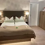 Lachmann Guest house