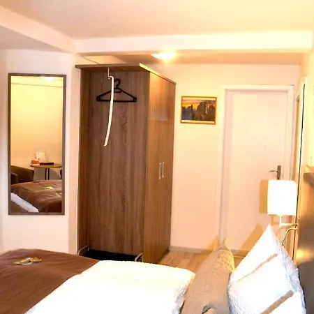 Lachmann Guest house Pfaffendorf