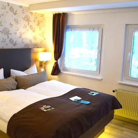 Lachmann 3* Konigstein