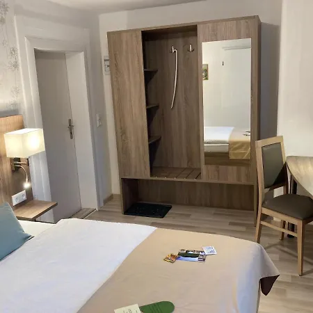 Lachmann Guest house